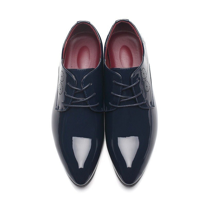 Men's stylish leather footwear for formal wear, elegant and comfortable design.